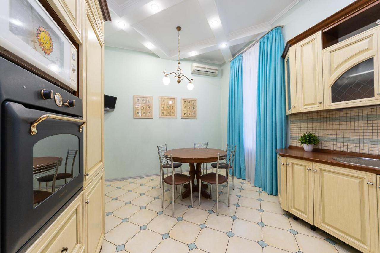 Apartament On Independence Square Kiev Exterior foto