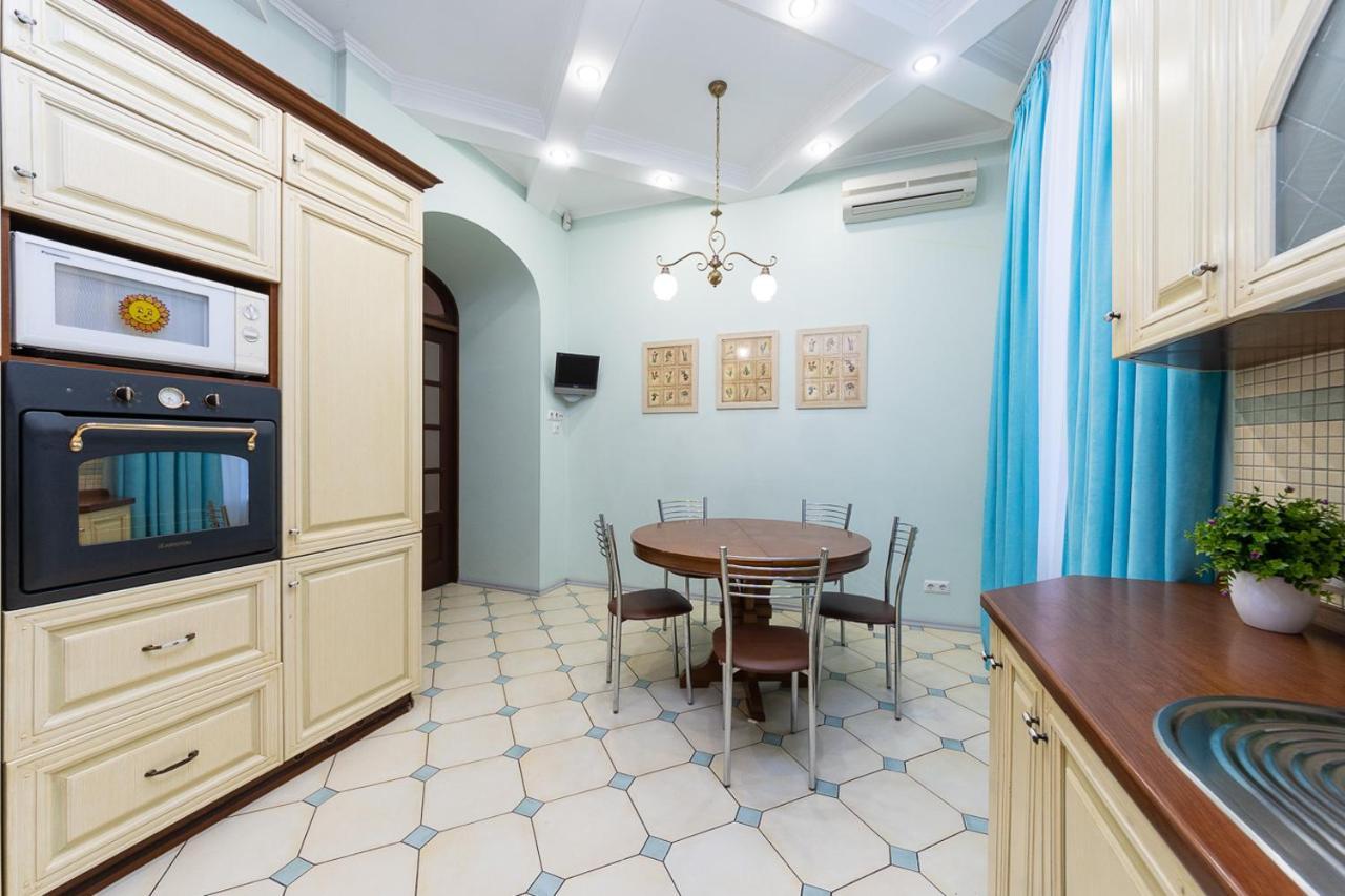 Apartament On Independence Square Kiev Exterior foto