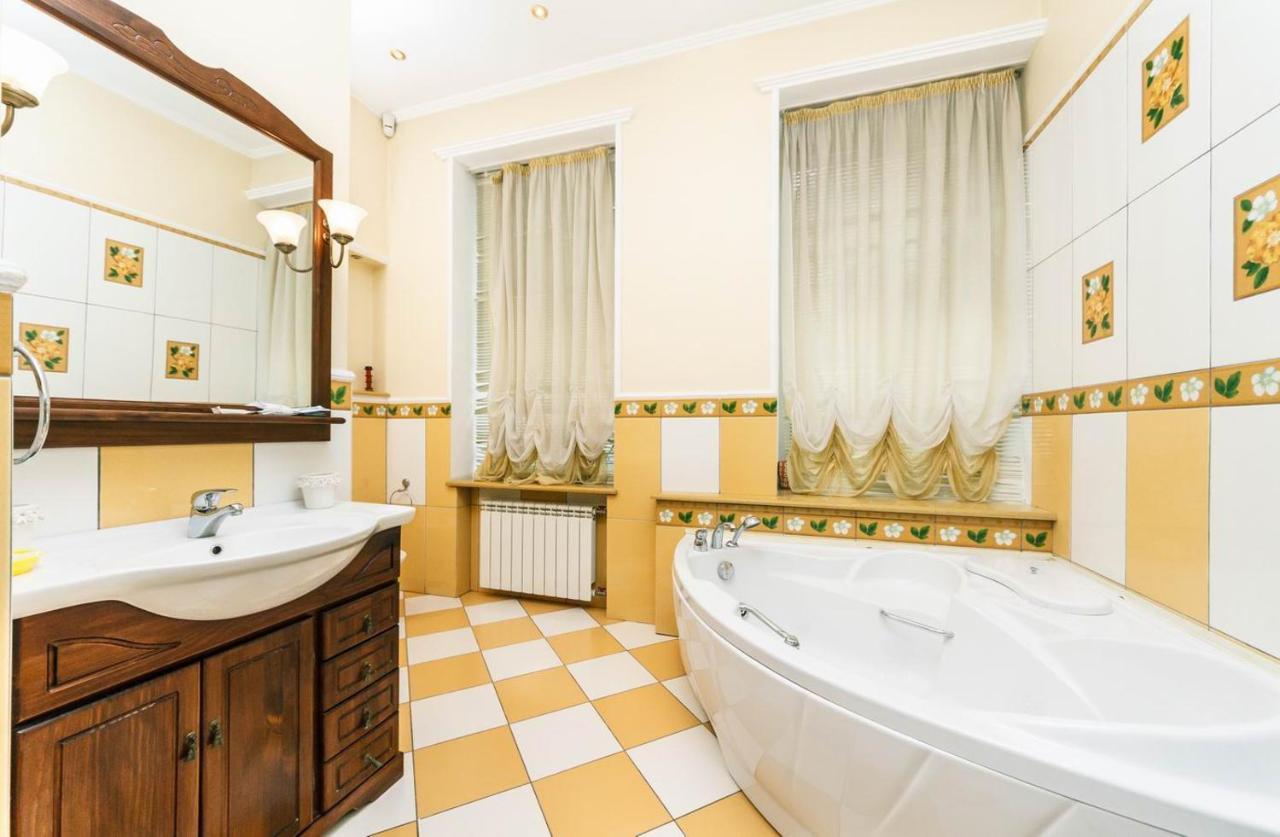Apartament On Independence Square Kiev Exterior foto