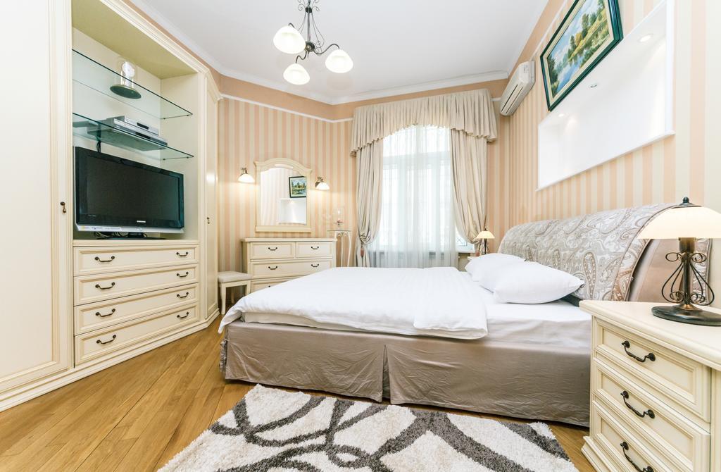 Apartament On Independence Square Kiev Exterior foto