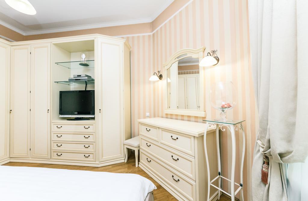 Apartament On Independence Square Kiev Exterior foto
