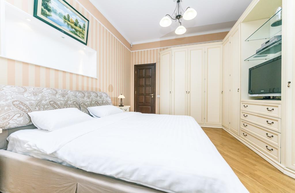 Apartament On Independence Square Kiev Exterior foto